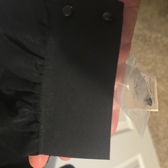 Nanette Lepore Elegant Black Women's Top - Picture 3 of 5